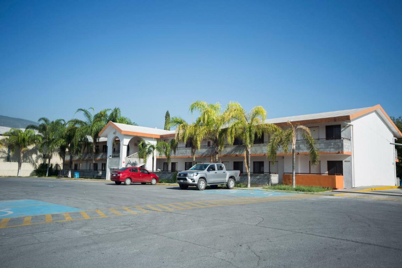 Capital O 88 Inn San Nicolás de los Garzas Eksteriør bilde